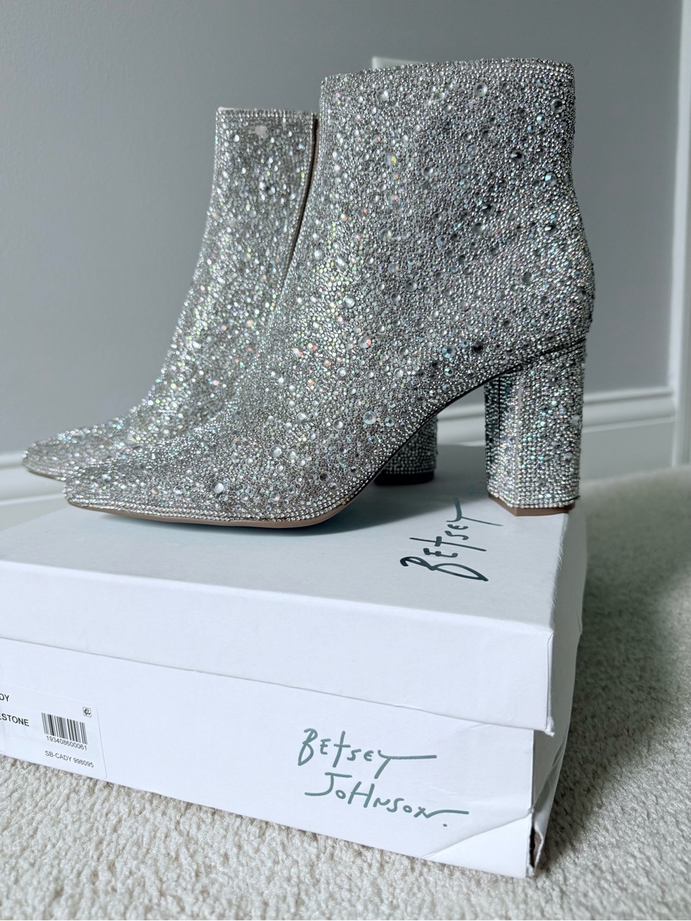 Betsey Johnson - SB Cady Embellished Women’s Ankle Boots - Silver size 9 NWT - Picture 4 of 5